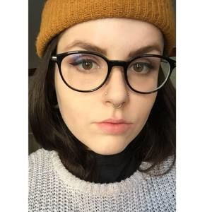 Meet your Posher, Maya